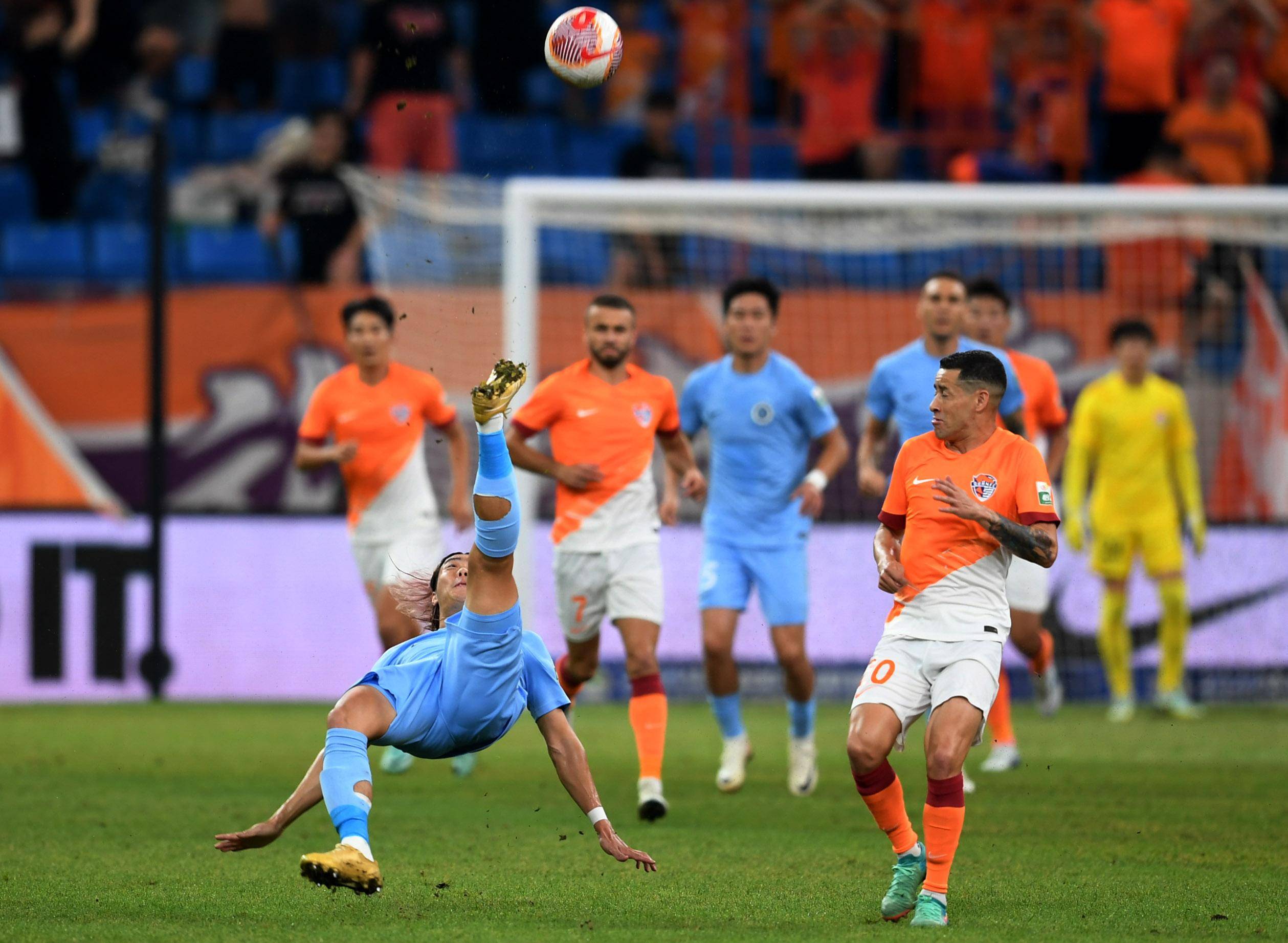 再见穆里尼奥！落后6分争冠梦碎，遭三方势力针对，或重返英超.