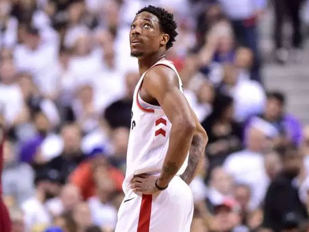 体育全运游泳测试赛：孙佳俊 柳雅欣分别达到东京奥运会A标