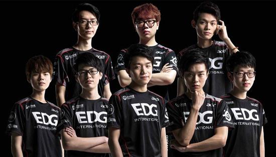 在全球足球 在全球足球