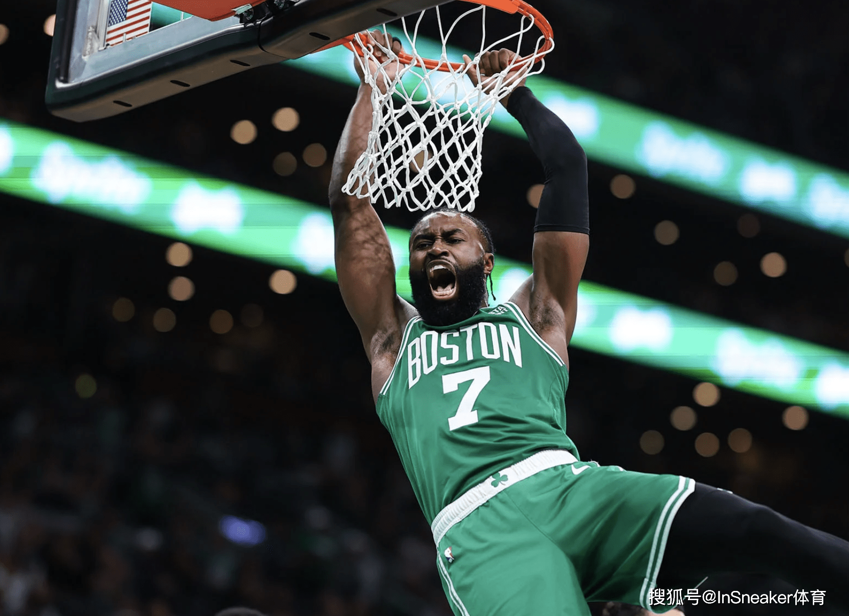 出完全不同 出完全不同